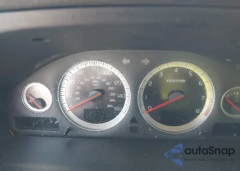 2014 Volvo Xc90 3.2 z USA, uszkodzony, nr VIN YV4952CY2E1681136